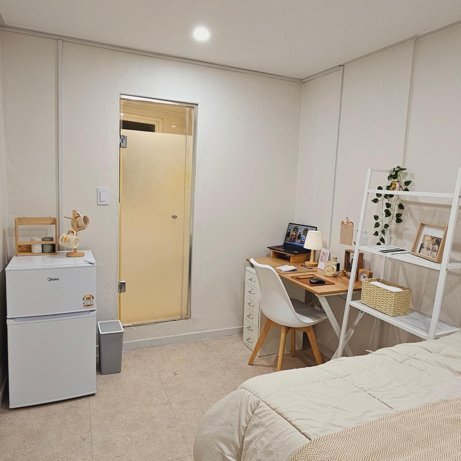 Stay Aall Seoul Train Station Екстер'єр фото
