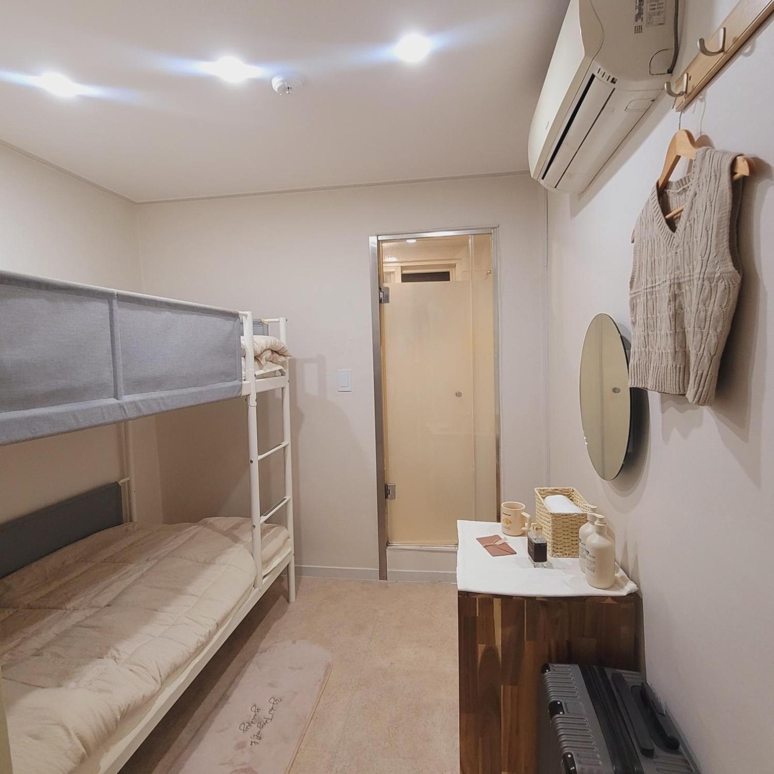 Stay Aall Seoul Train Station Екстер'єр фото